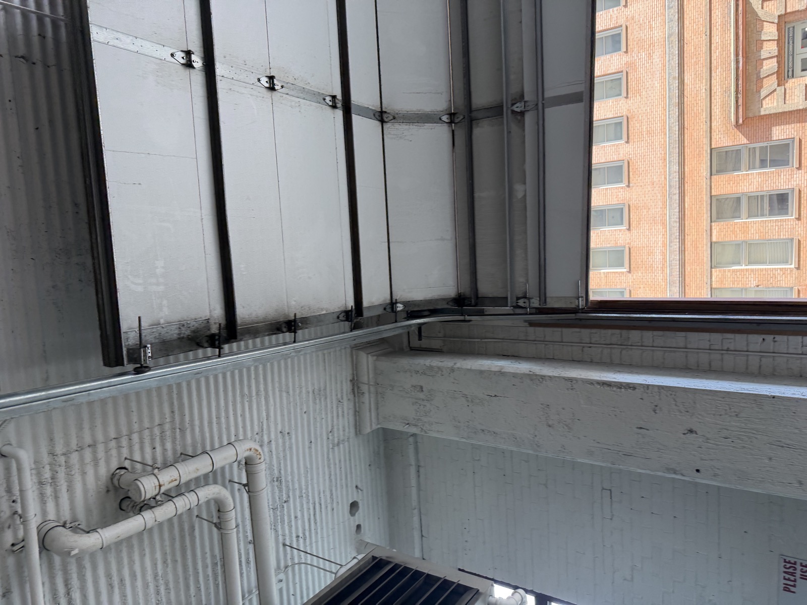 Garage Door 2 - Tracks - 2